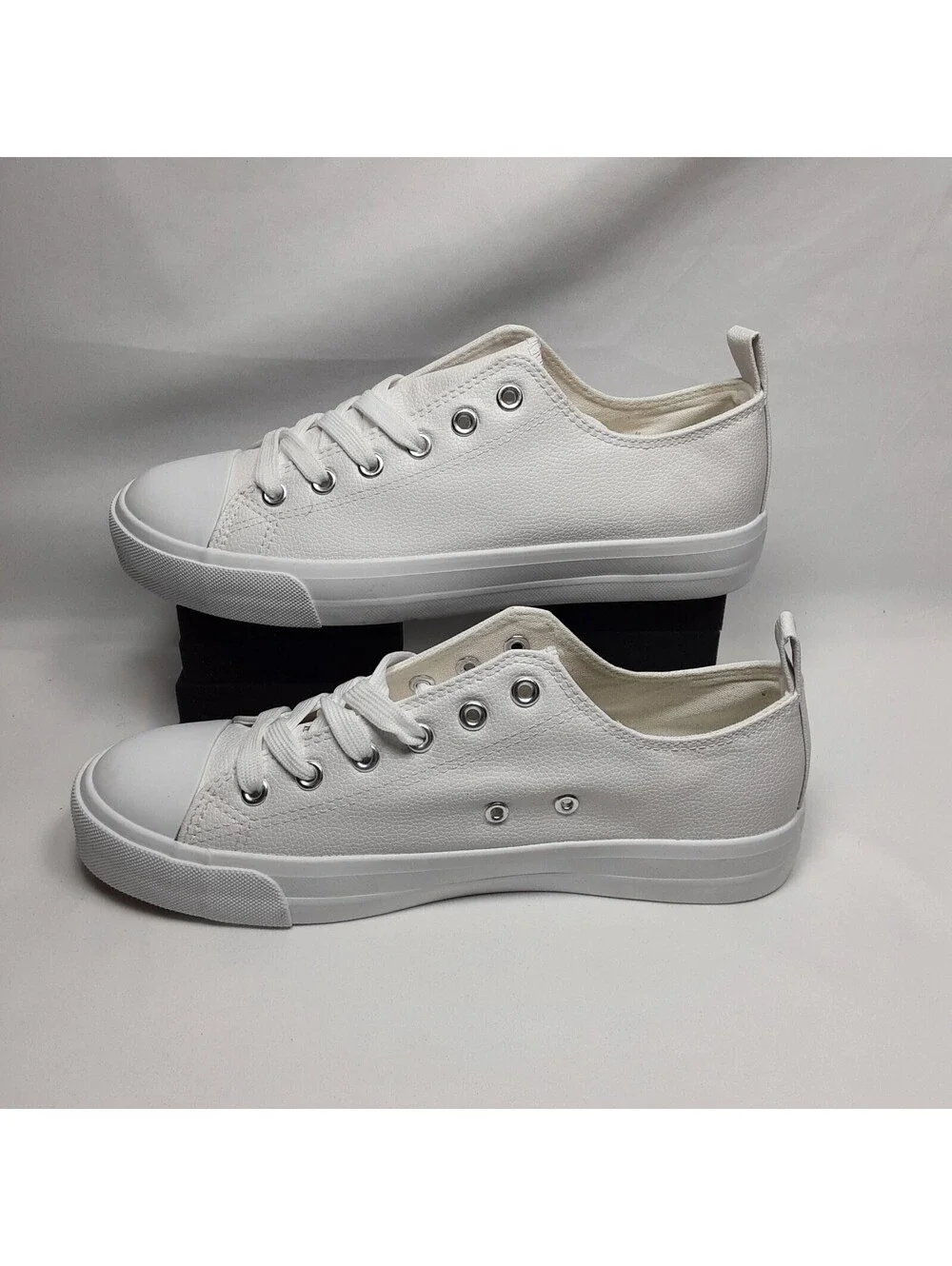 Women's - Jump Kick - White - Sneaker - Size 9